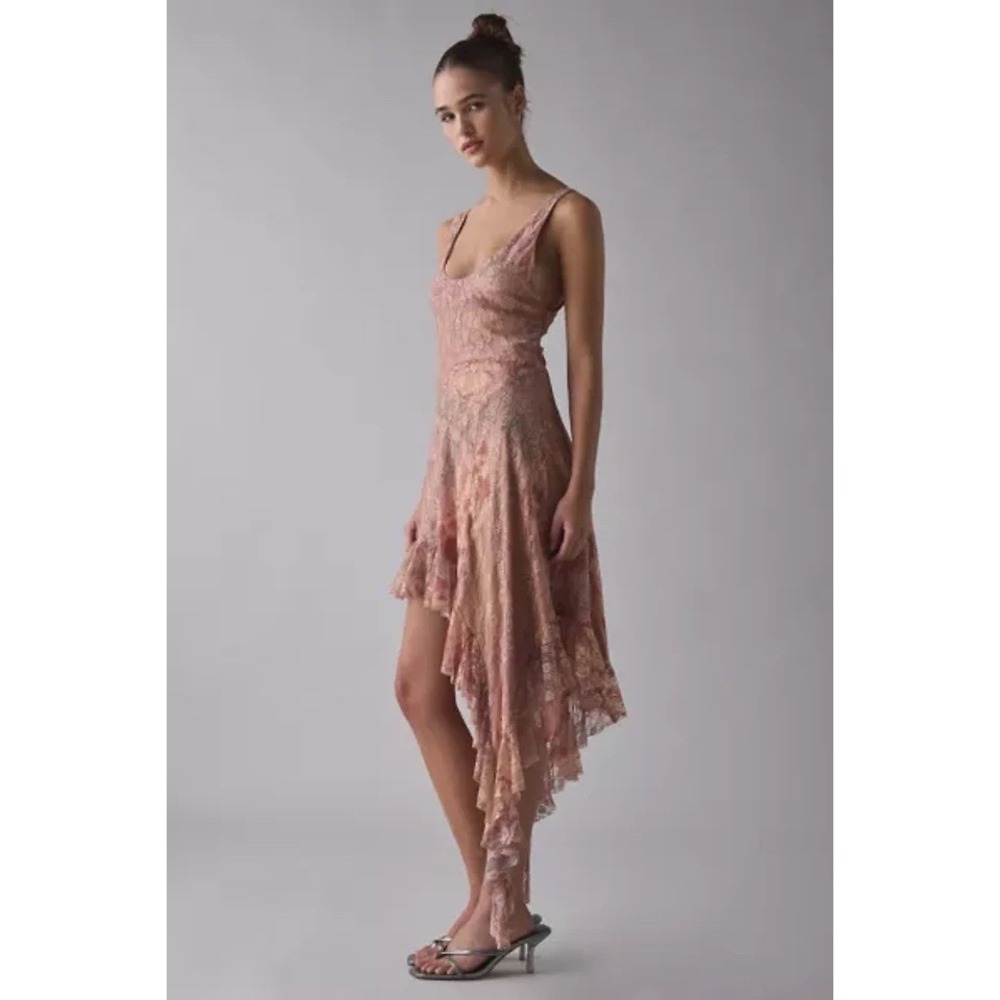 Kimchi Blue Hydrangea Asymmetric Cascading Ruffle Spliced Lace Midi Dress M